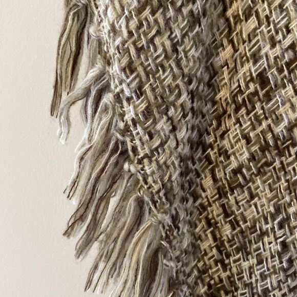 NWOT, Brown & Tan Knit Poncho, Fastens at Chest w/Hood, Never Been Worn - Picture 4 of 8